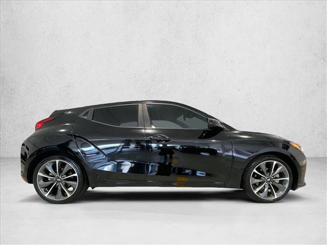 Used 2020 Hyundai Veloster 2.0 Premium image 5