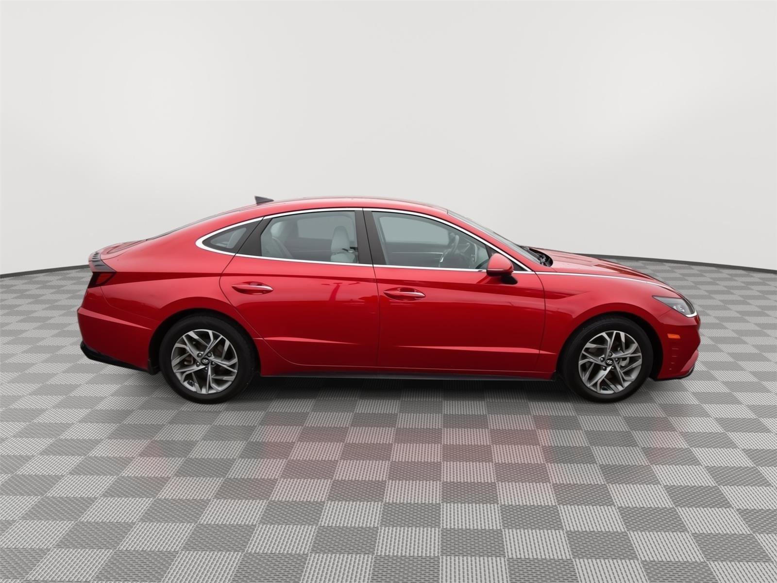 Used 2020 Hyundai Sonata SEL w/ Convenience Package FWD image 4