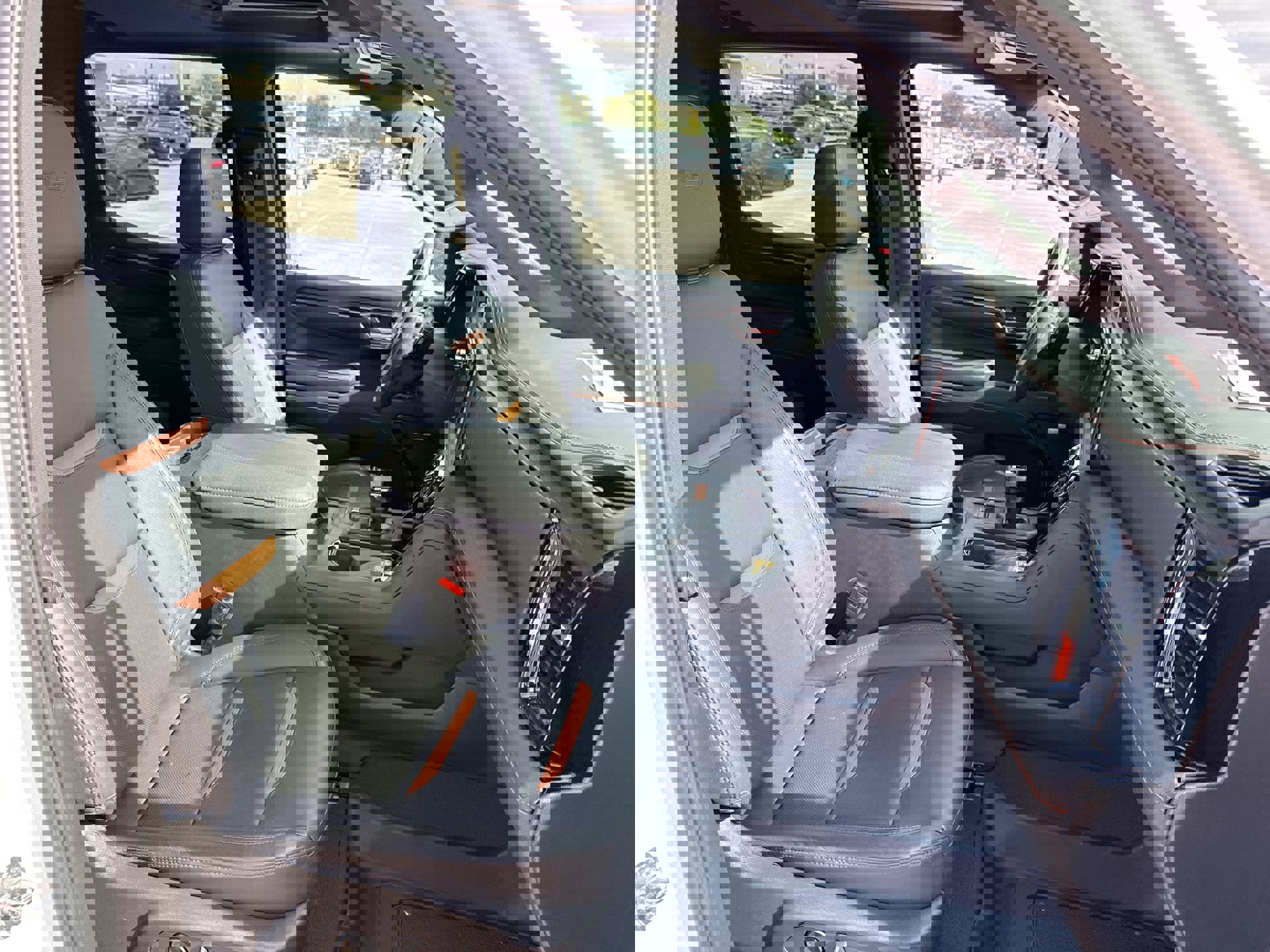 Used 2024 GMC Sierra 1500 AT4 w/ Technology Package image 25