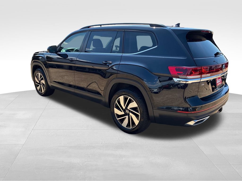 Used 2026 Volkswagen Atlas SE AWD/4WD image 3