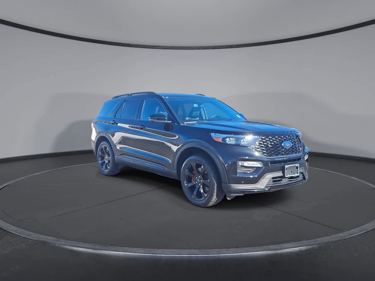 Used 2023 Ford Explorer ST w/ Equipment Group 401A image 2