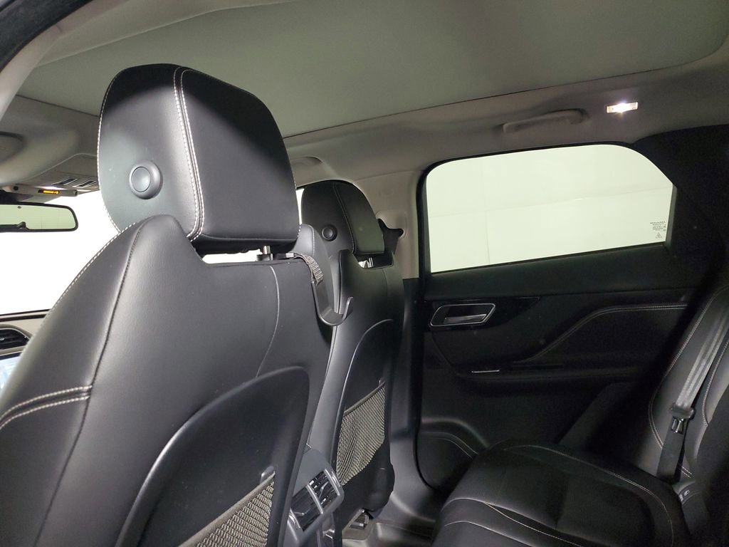 Used 2018 Jaguar F-PACE R-Sport image 14