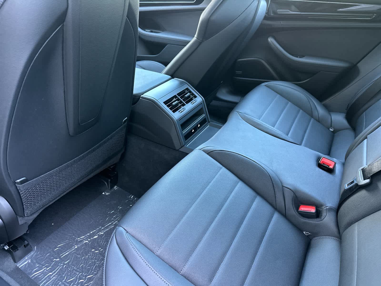 New 2026 Porsche Panamera 4 AWD/4WD image 13