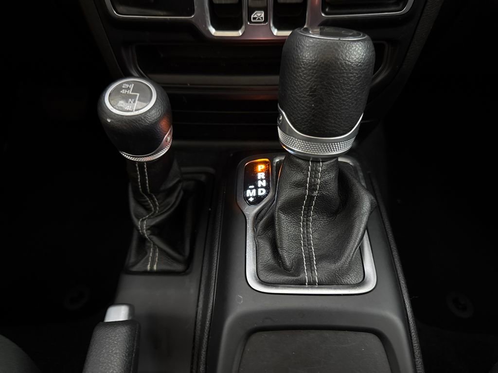 Used 2019 Jeep Wrangler Unlimited Sahara image 22