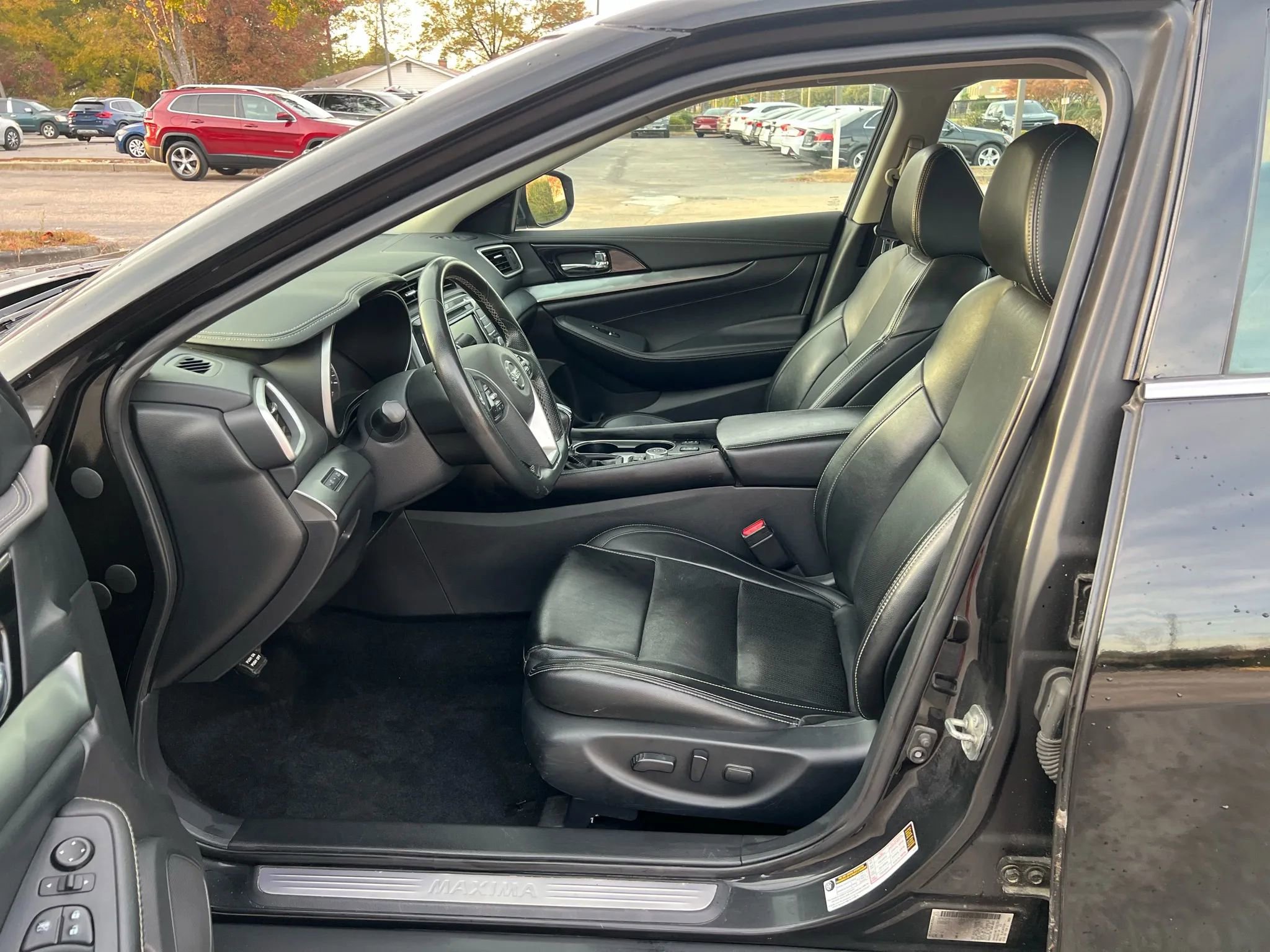 Used 2021 Nissan Maxima 3.5 SV w/ Floor Mat Group image 6