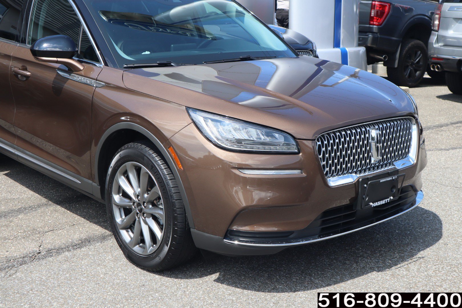 Used 2022 Lincoln Corsair AWD w/ Premium Package image 2