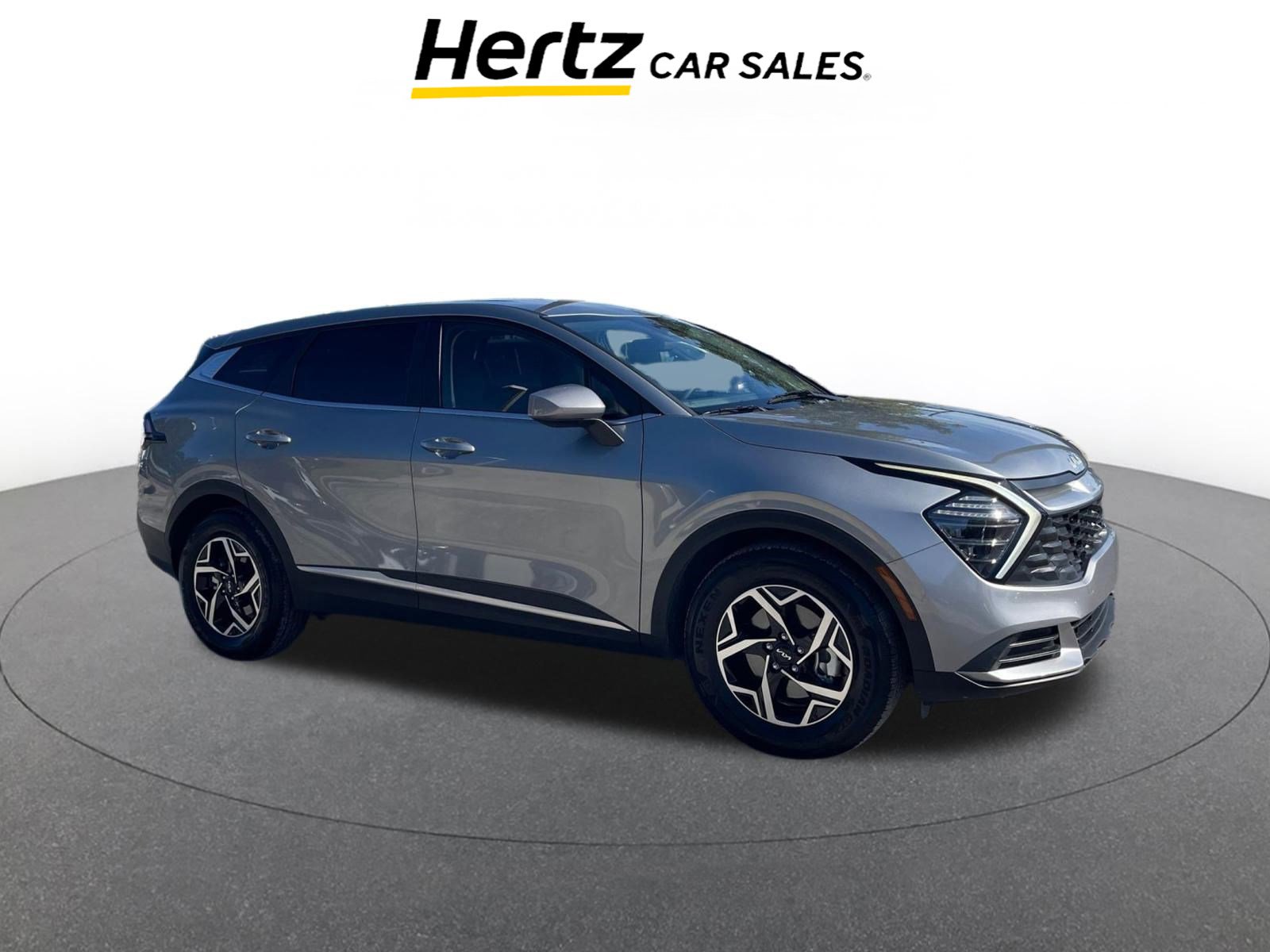 Used 2025 Kia Sportage LX image 1