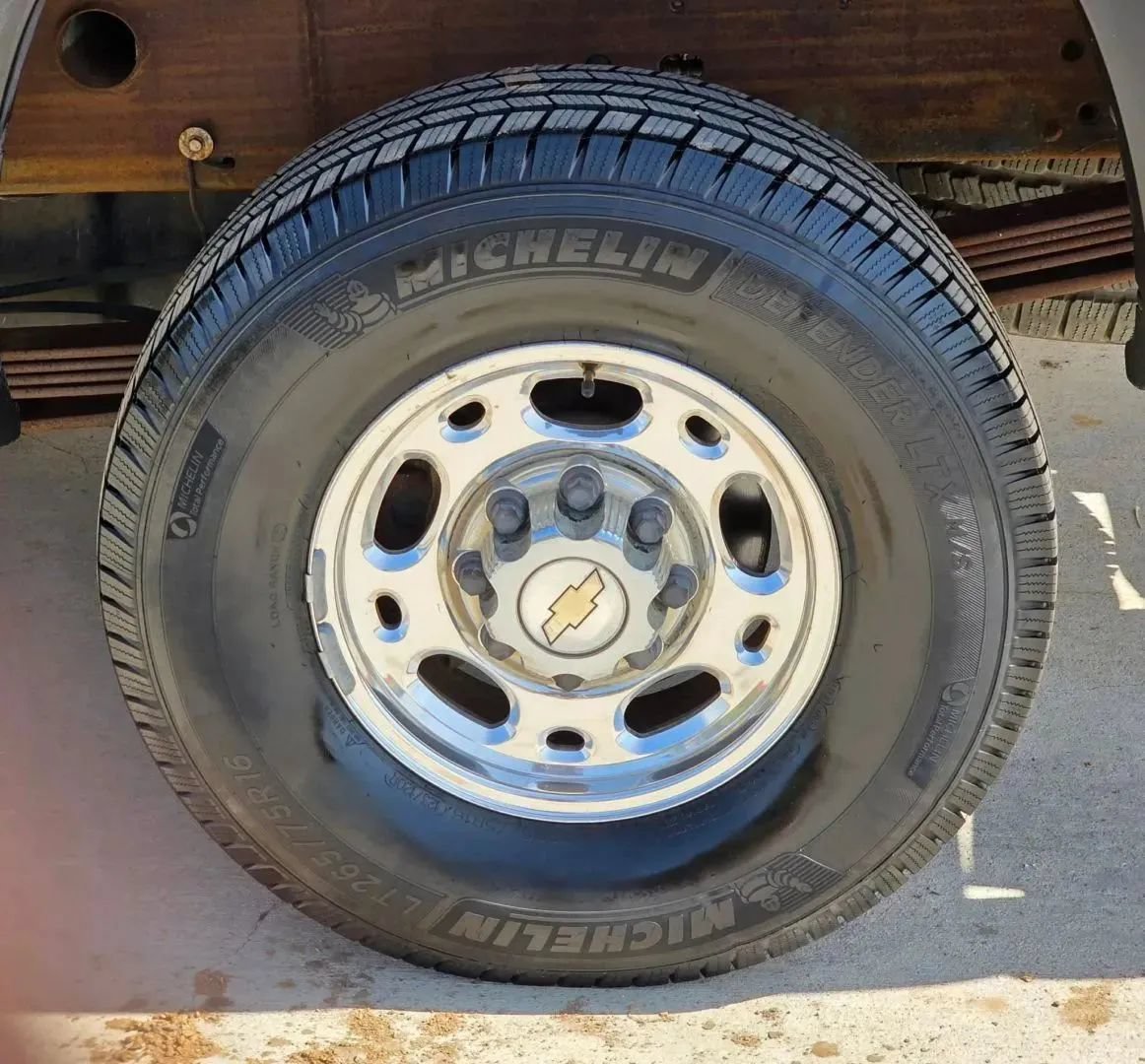 Used 2002 Chevrolet Silverado 2500 LS w/ Off-Road Skid Plate Pkg AWD/4WD image 23