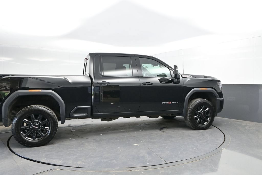 Used 2025 GMC Sierra 2500 AT4 AWD/4WD image 10