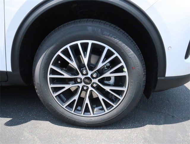 New 2024 Ford Escape SE w/ PHEV Premium Package image 25