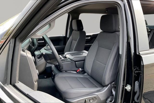 Used 2025 Chevrolet Silverado 1500 Custom w/ LPO, Dark Essentials Package AWD/4WD image 15