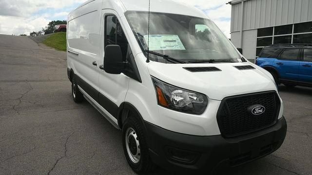 New 2026 Ford Transit 250 148 Medium Roof RWD image 3