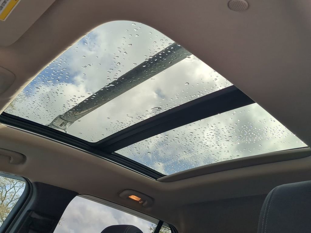 Used 2023 Buick Encore GX Essence w/ Experience Buick Package image 20