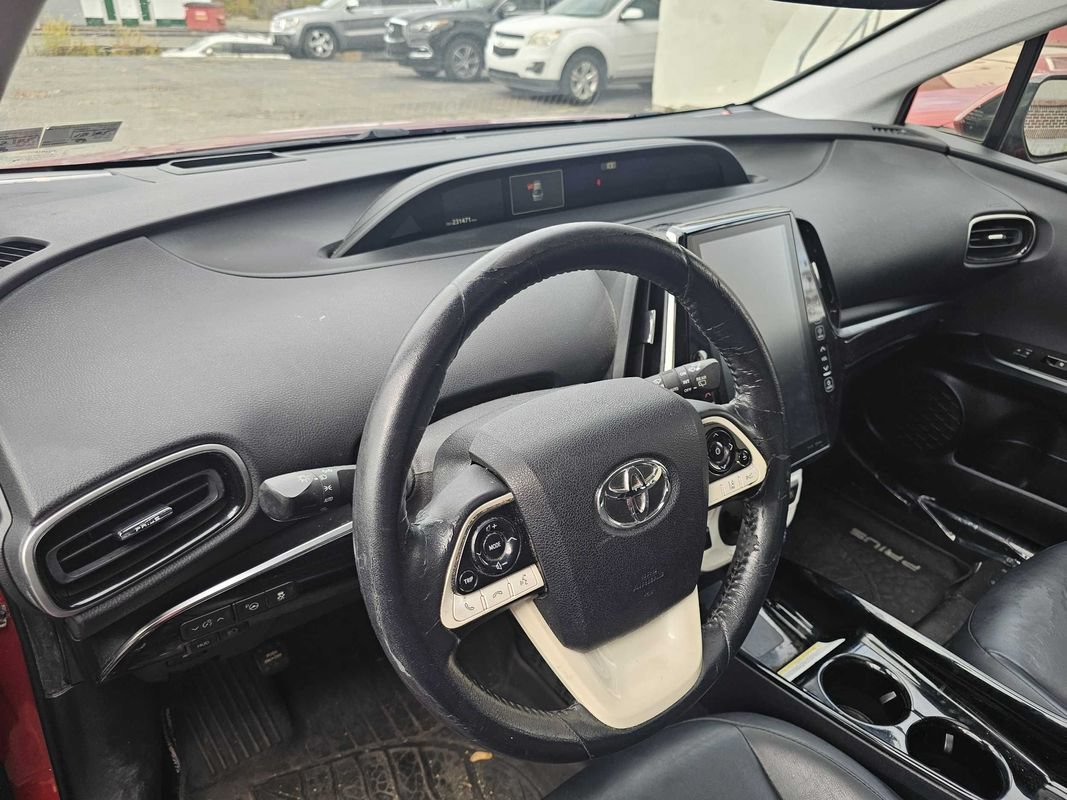 Used 2018 Toyota Prius Four w/ Advanced Technology Package FWD image 13