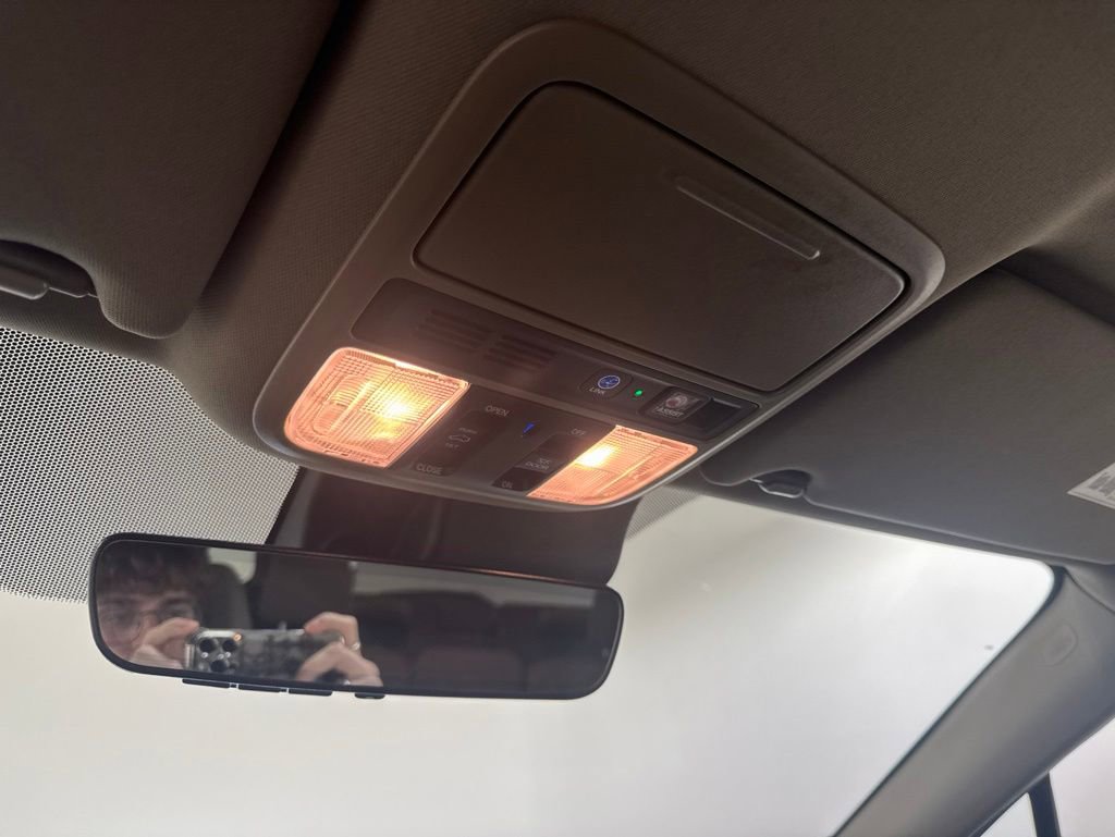 Used 2019 Honda Pilot Touring image 15