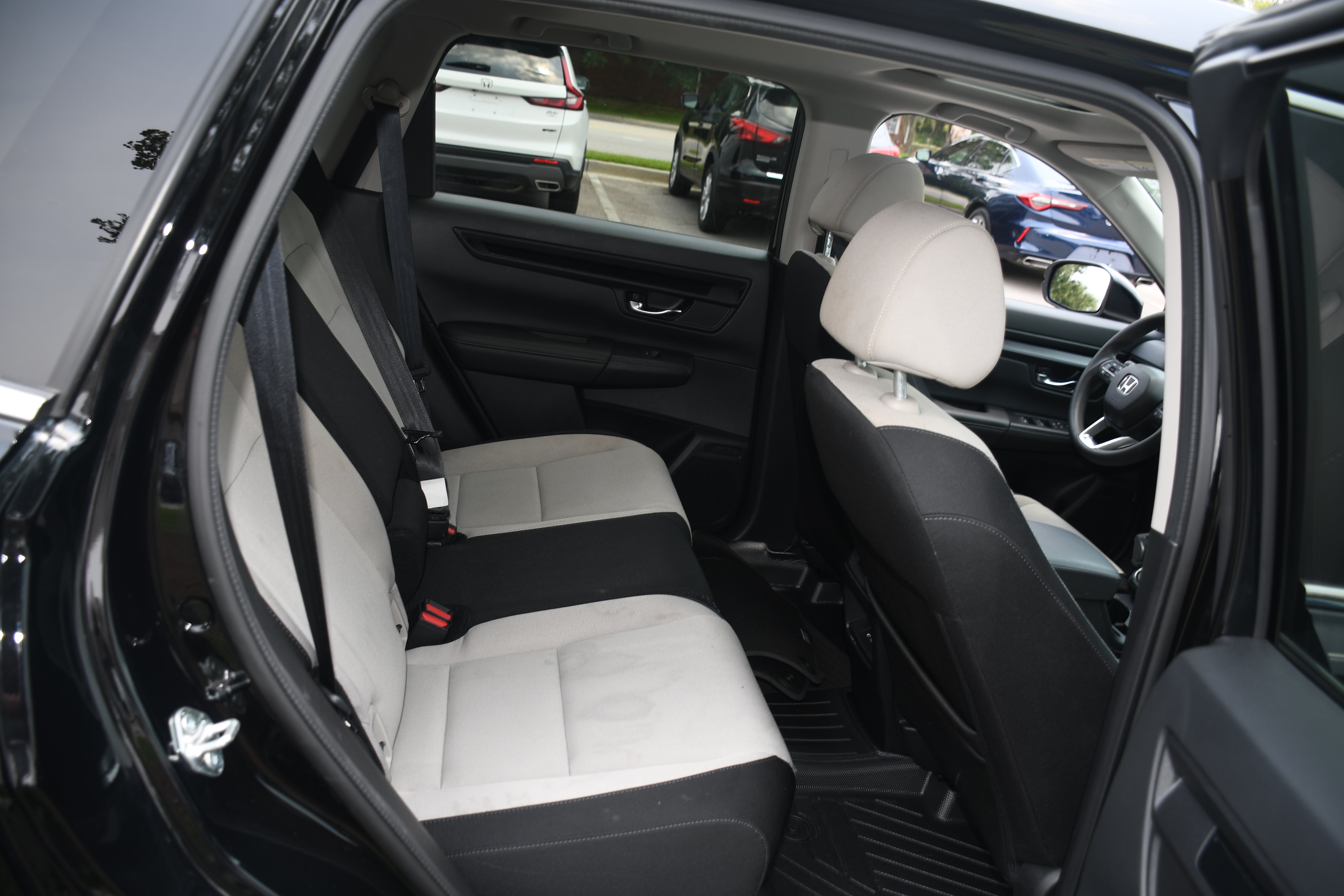 Certified 2025 Honda CR-V EX image 19