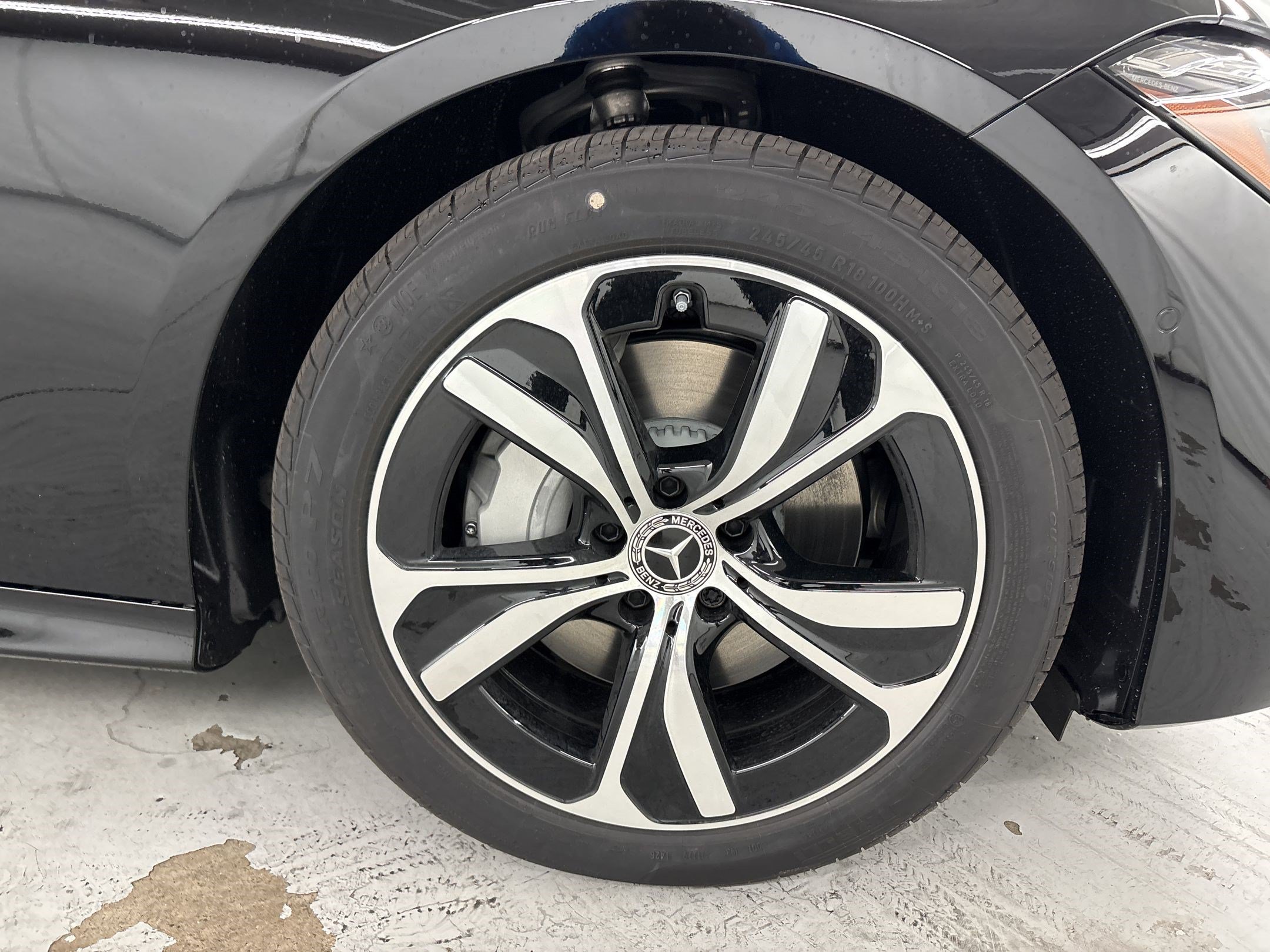 New 2026 Mercedes-Benz CLE 300 4MATIC Coupe image 12