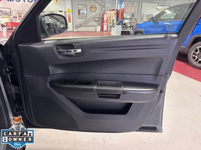Used 2008 Chrysler 300 LX RWD image 41