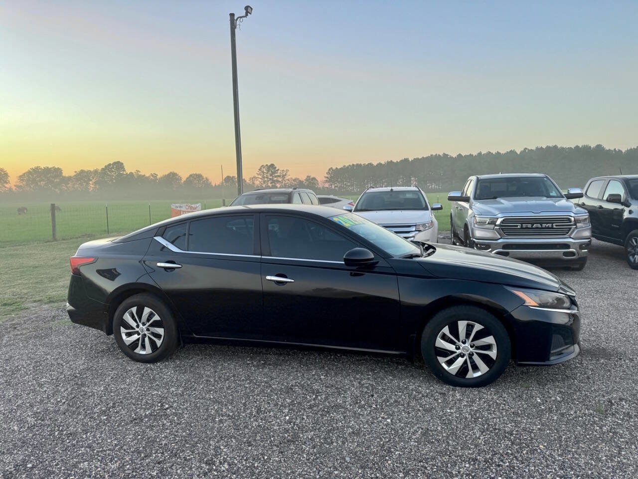 Used 2023 Nissan Altima 2.5 S image 7