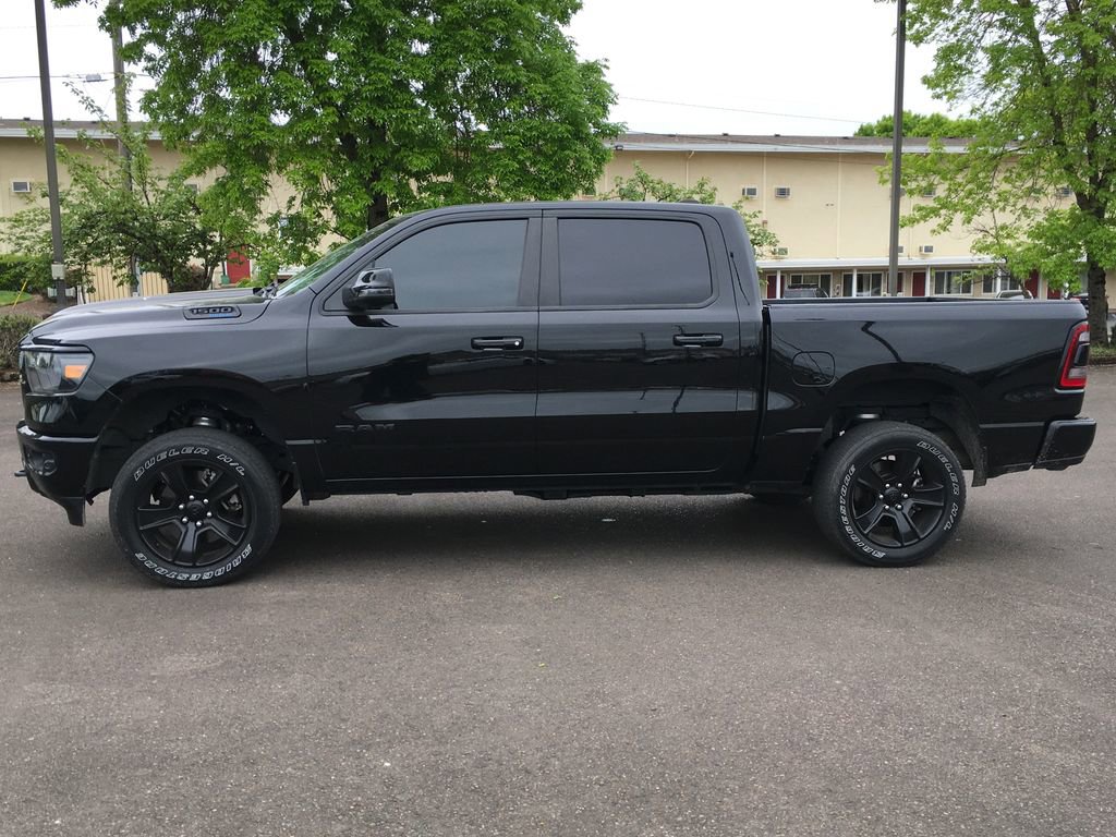 Used 2023 RAM 1500 Big Horn AWD/4WD image 3