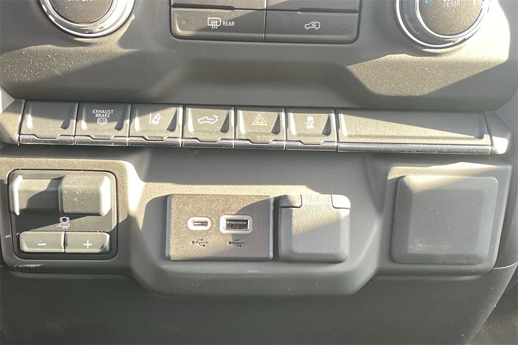 New 2025 Chevrolet Silverado 2500 W/T image 30