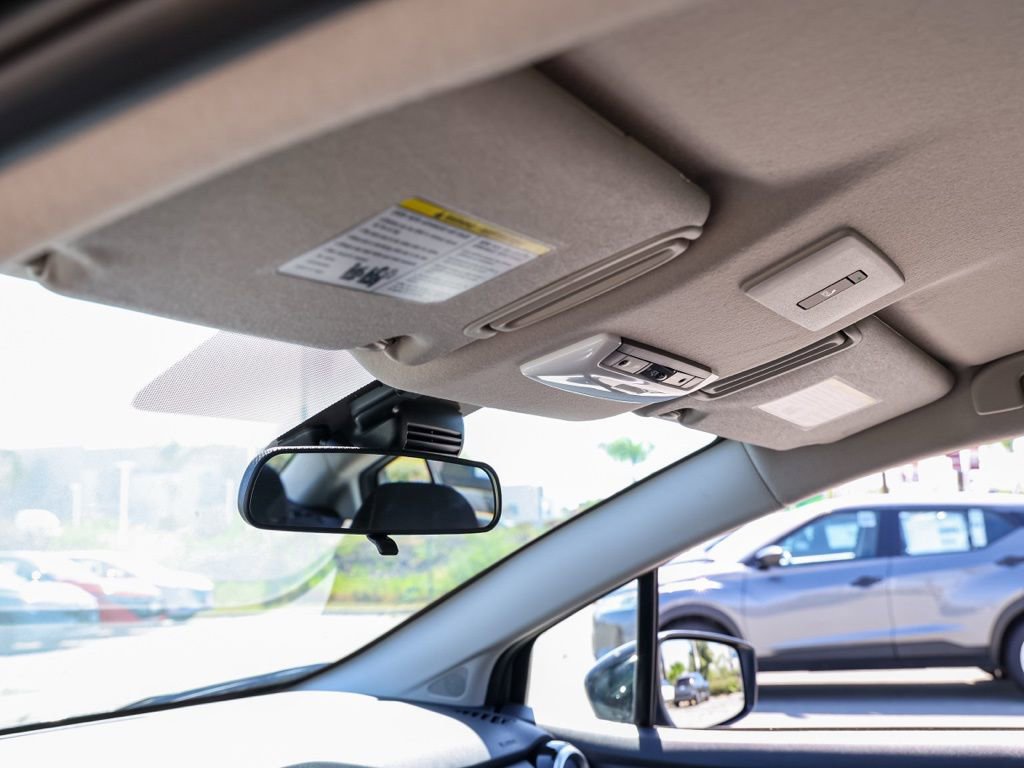 New 2025 Nissan Versa SR image 13