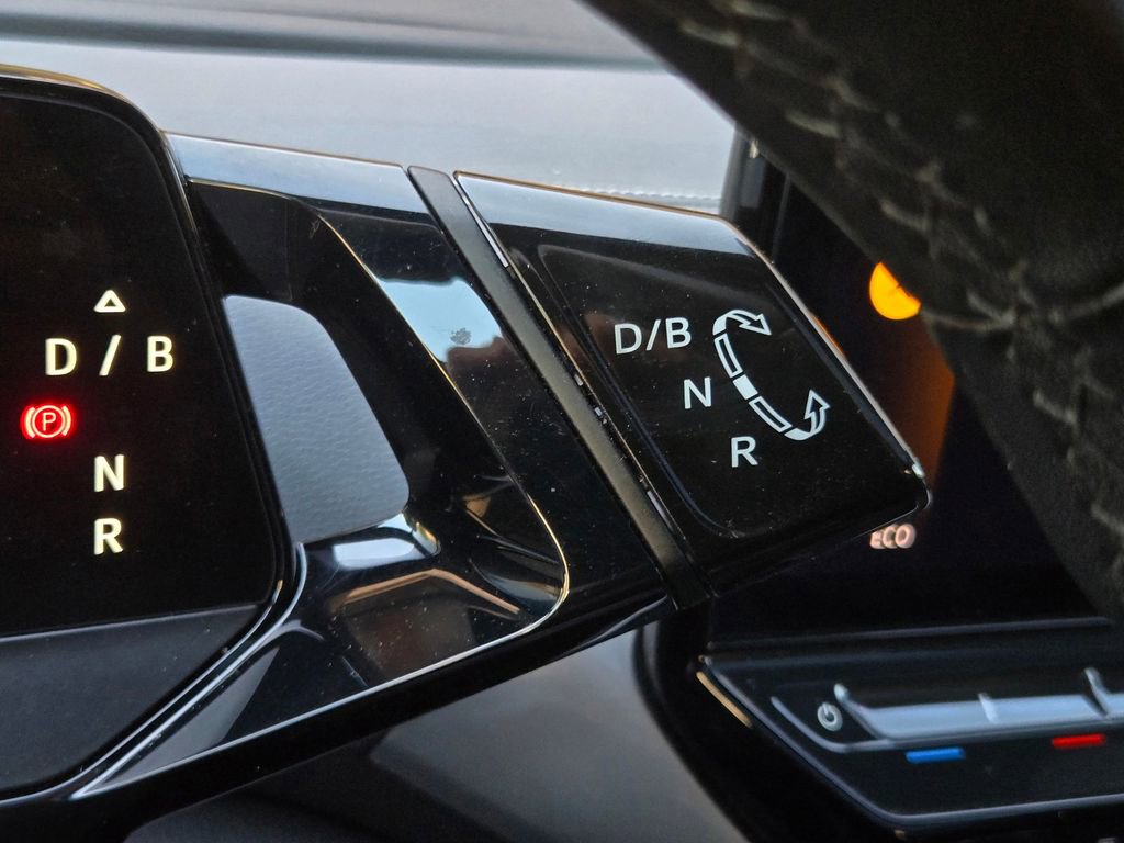 Certified 2023 Volkswagen ID.4 S image 22