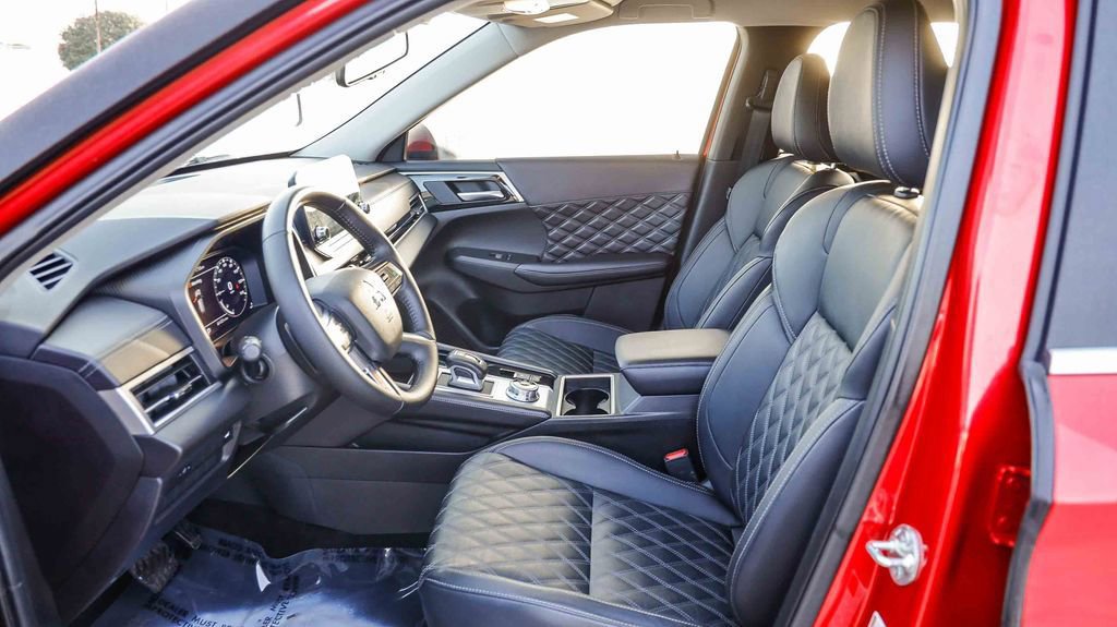 Used 2024 Mitsubishi Outlander SEL FWD image 21