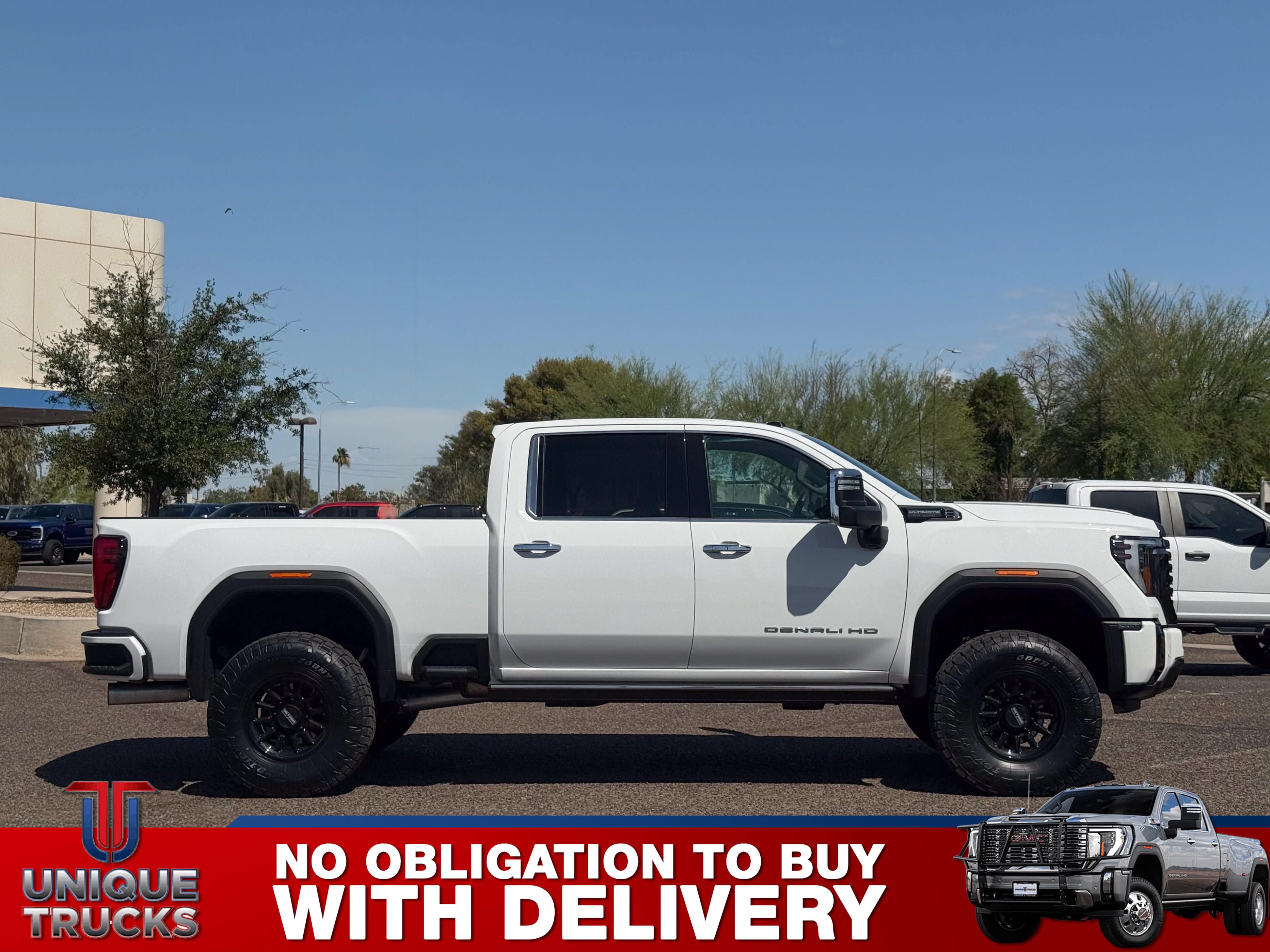 Used 2024 GMC Sierra 3500 Denali Ultimate AWD/4WD image 4