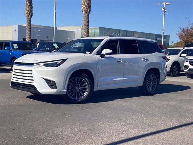 Used 2024 Lexus TX 350 FWD image 2