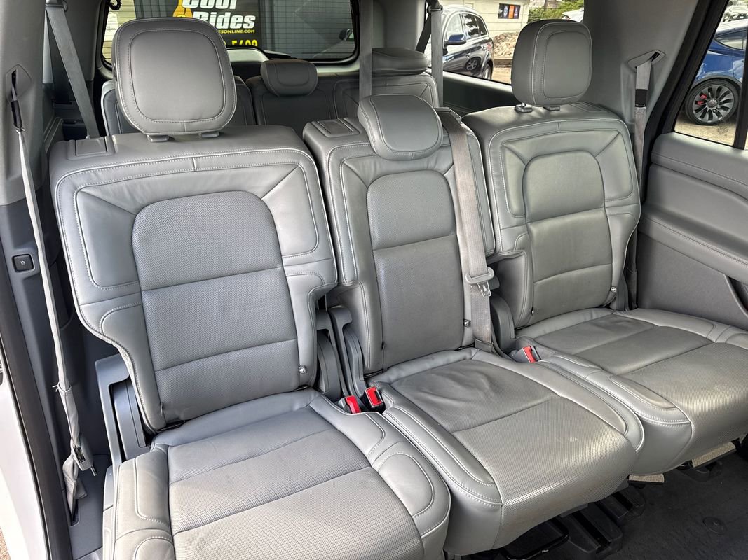 Used 2019 Lincoln Navigator L Reserve w/ Cargo Package AWD/4WD image 18