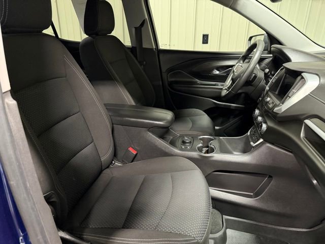Used 2023 GMC Terrain SLE w/ Driver Convenience Package FWD image 28