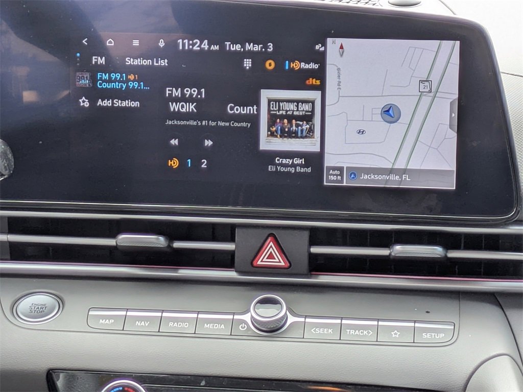 Used 2024 Hyundai Elantra SEL image 18