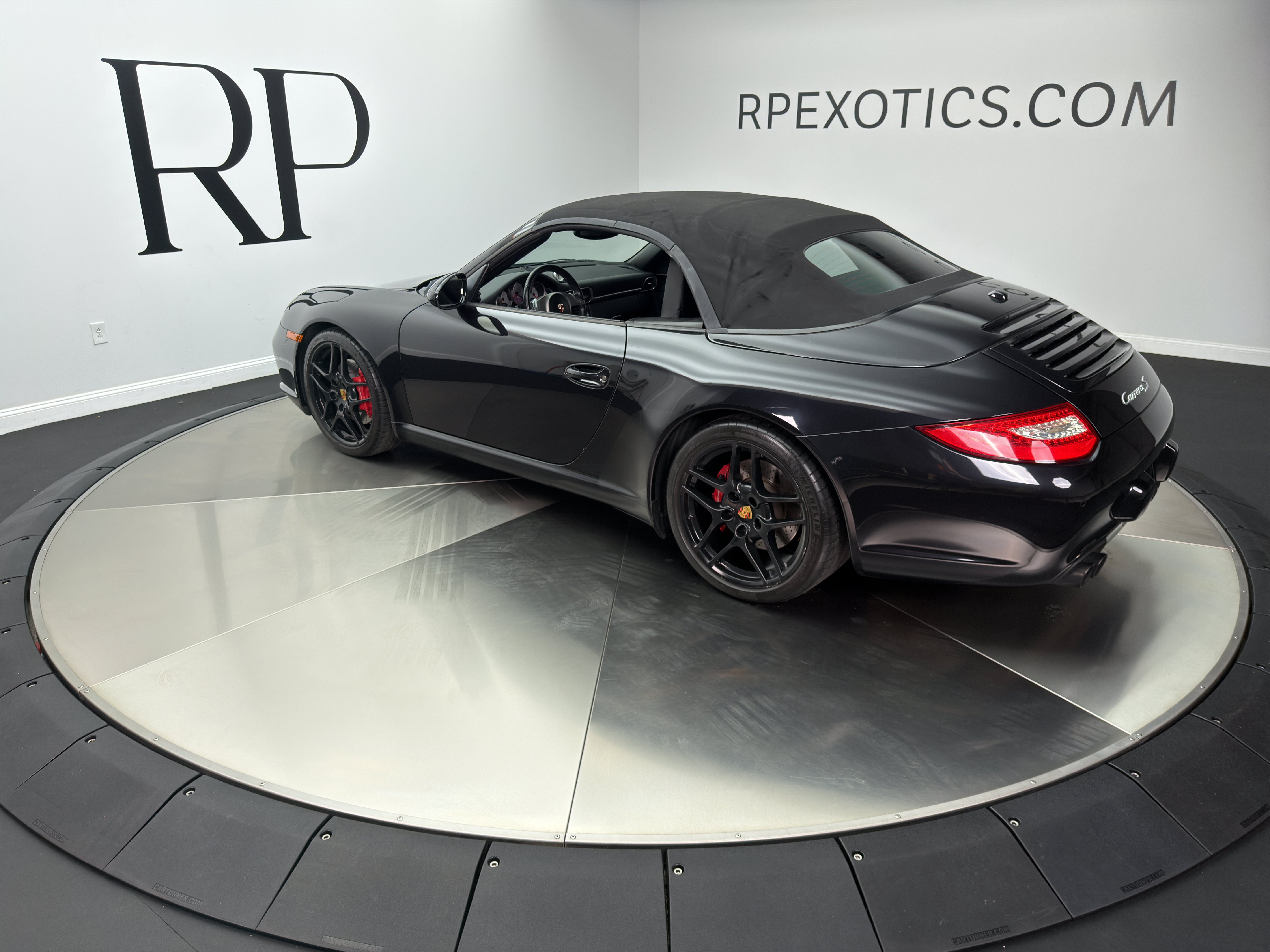 Used 2010 Porsche 911 Carrera S RWD image 14