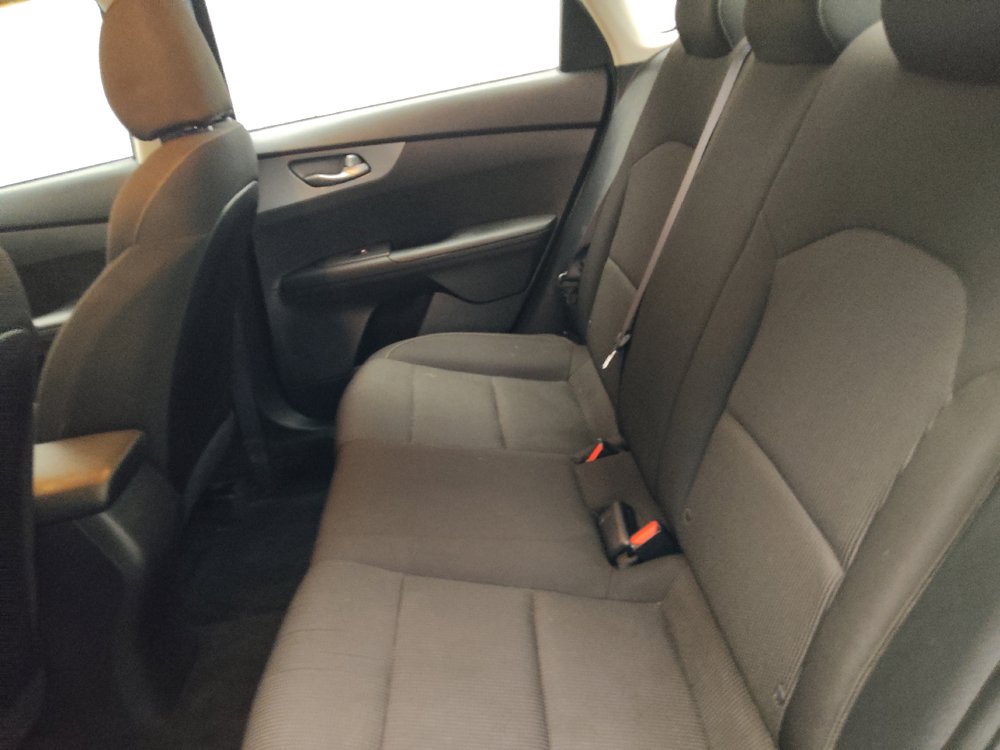 Used 2020 Kia Forte LXS FWD image 18