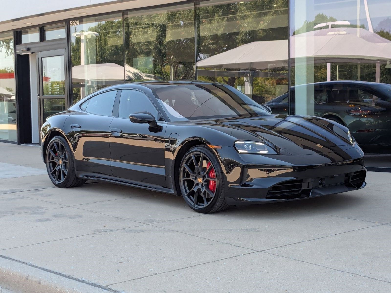 New 2026 Porsche Taycan GTS AWD/4WD image 8