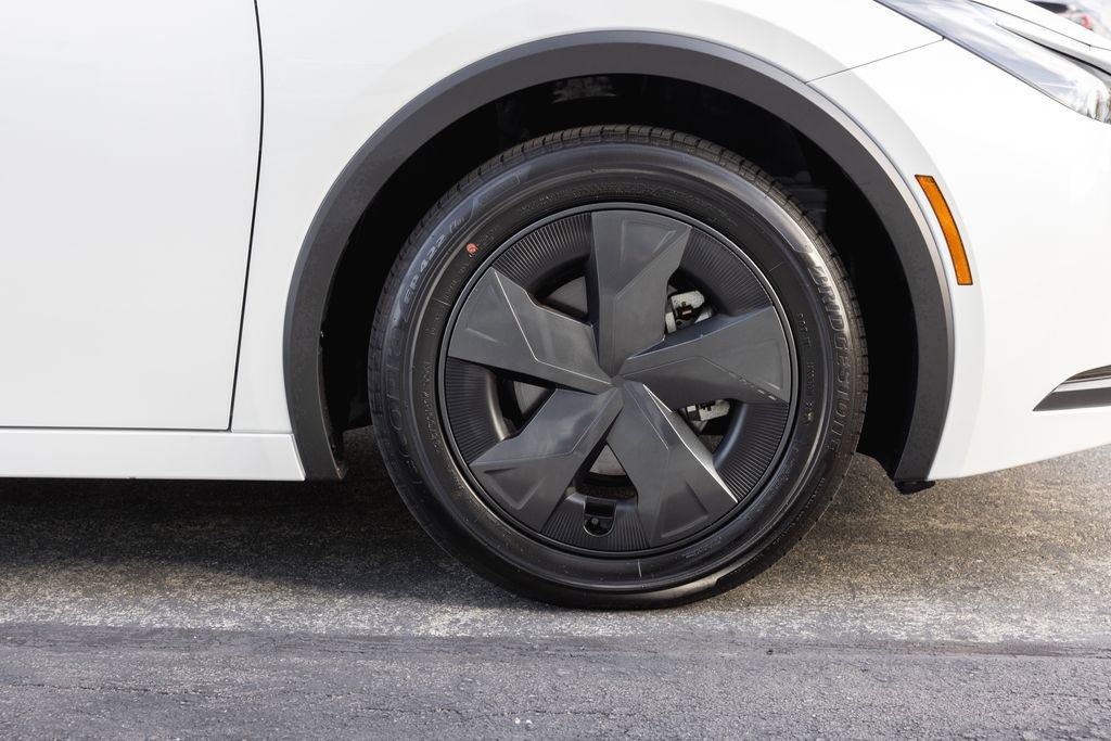 Used 2025 Toyota Prius LE image 4