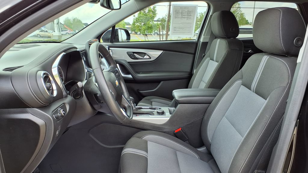 Used 2024 Chevrolet Blazer LT w/ Convenience Package FWD image 14