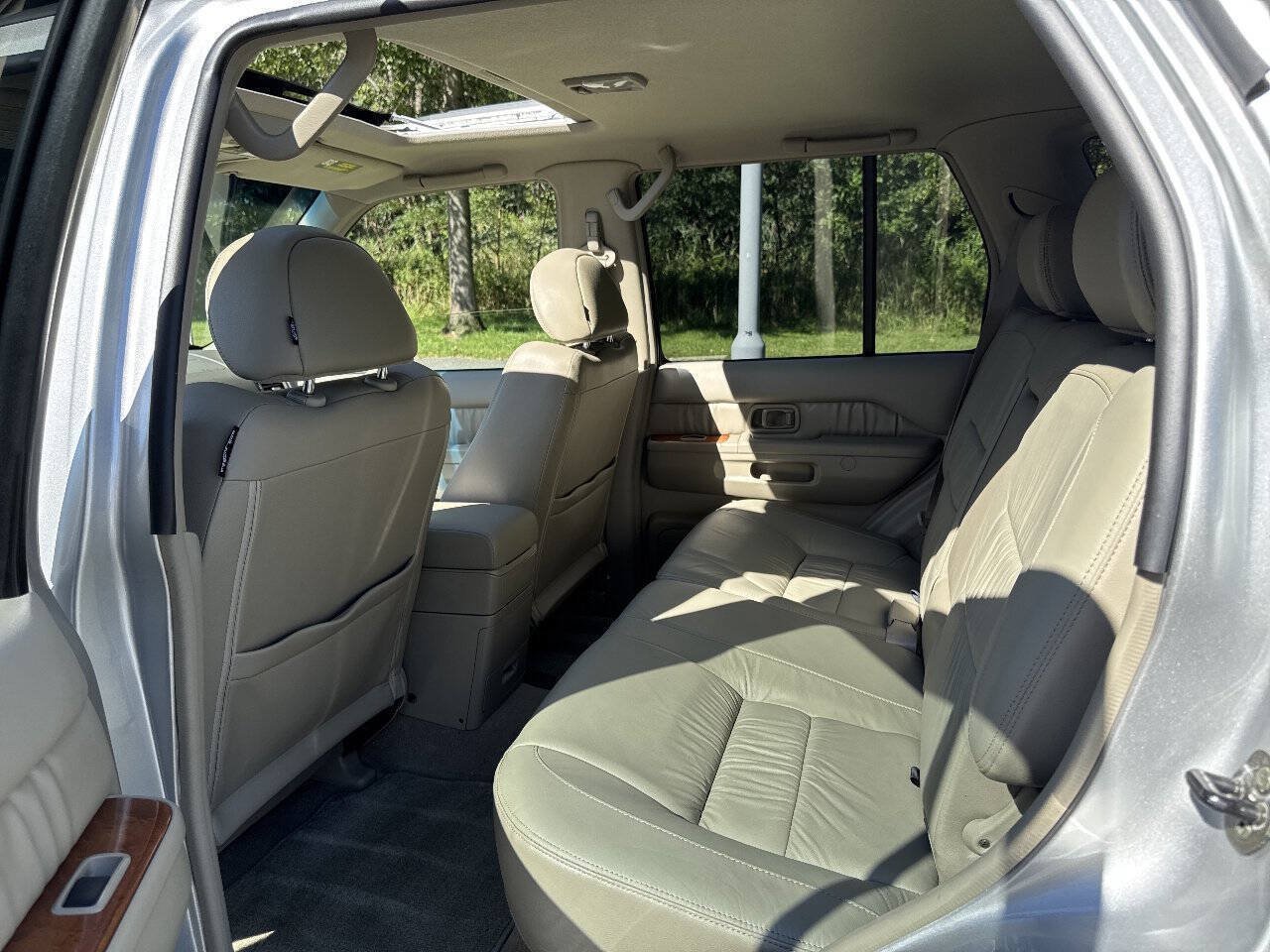Used 2002 INFINITI QX4 4WD image 8