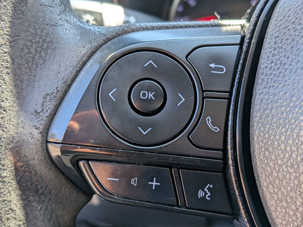 Used 2021 Toyota RAV4 LE image 21