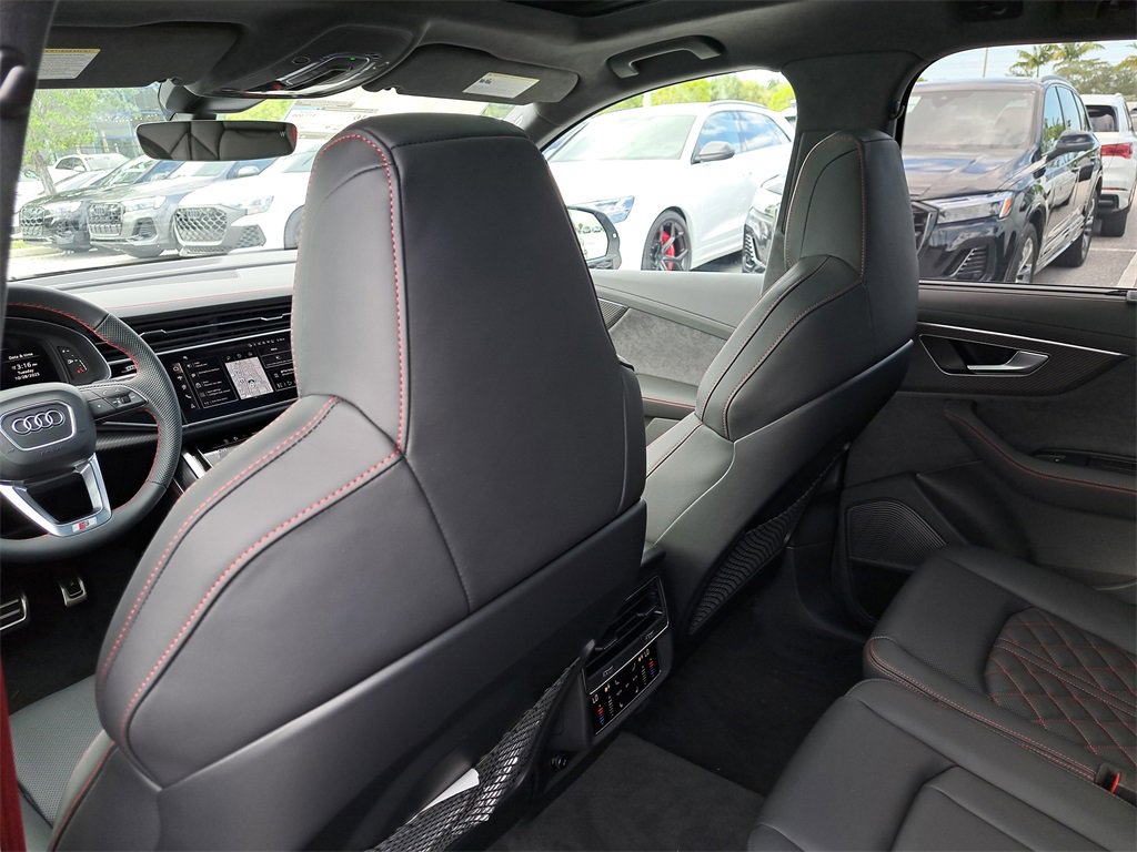 New 2026 Audi SQ7 Prestige image 25