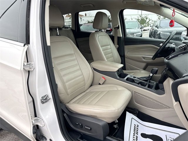 Used 2017 Ford Escape Titanium image 24