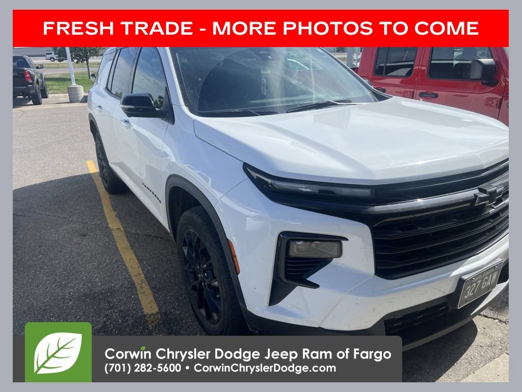 Used 2024 Chevrolet Traverse LT w/ Midnight/Sport Edition AWD/4WD image 1