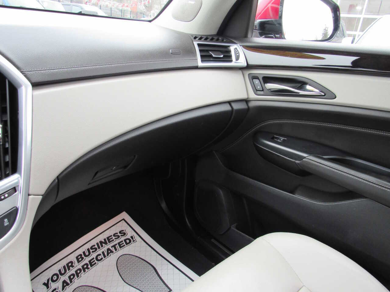 Used 2014 Cadillac SRX Luxury image 15