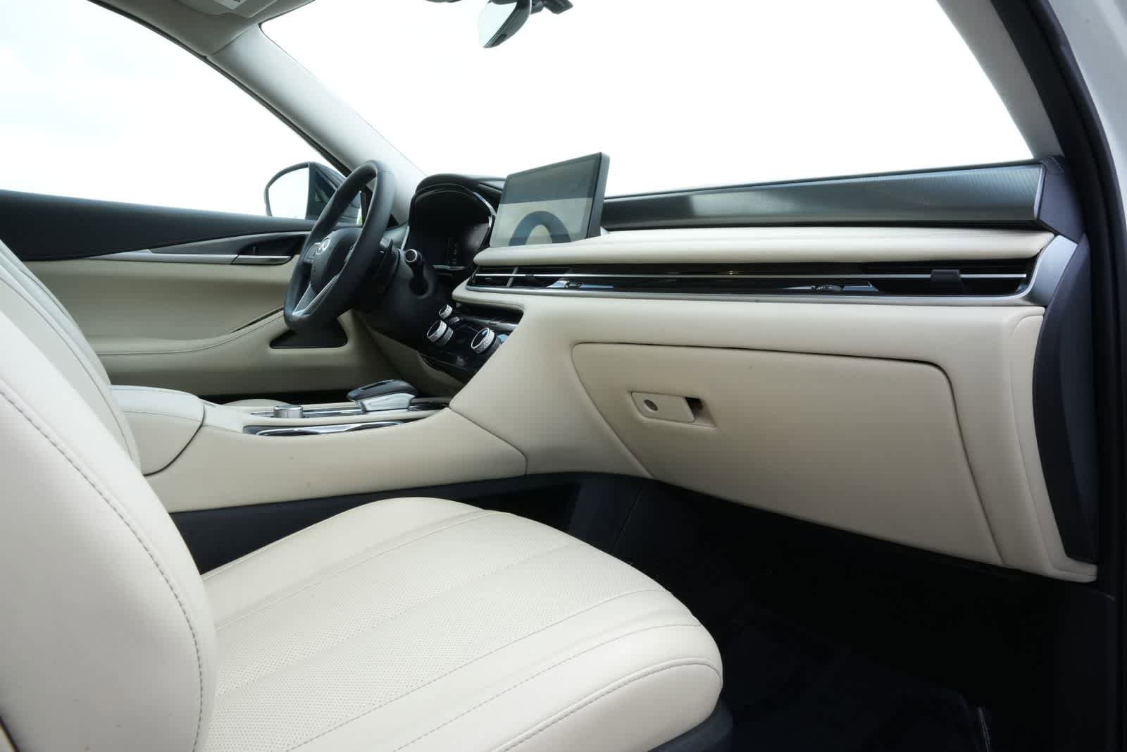 Certified 2023 INFINITI QX60 Luxe w/ Cargo Package FWD image 22