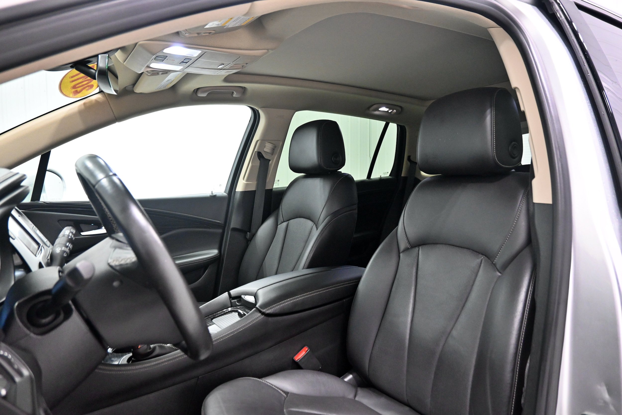 Used 2017 Buick Envision Essence AWD/4WD image 6
