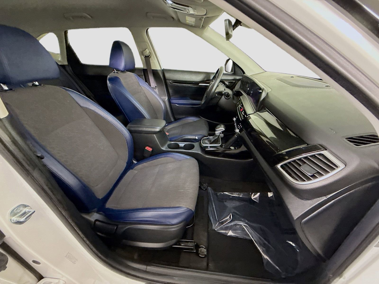 Used 2025 Kia Seltos S FWD image 29