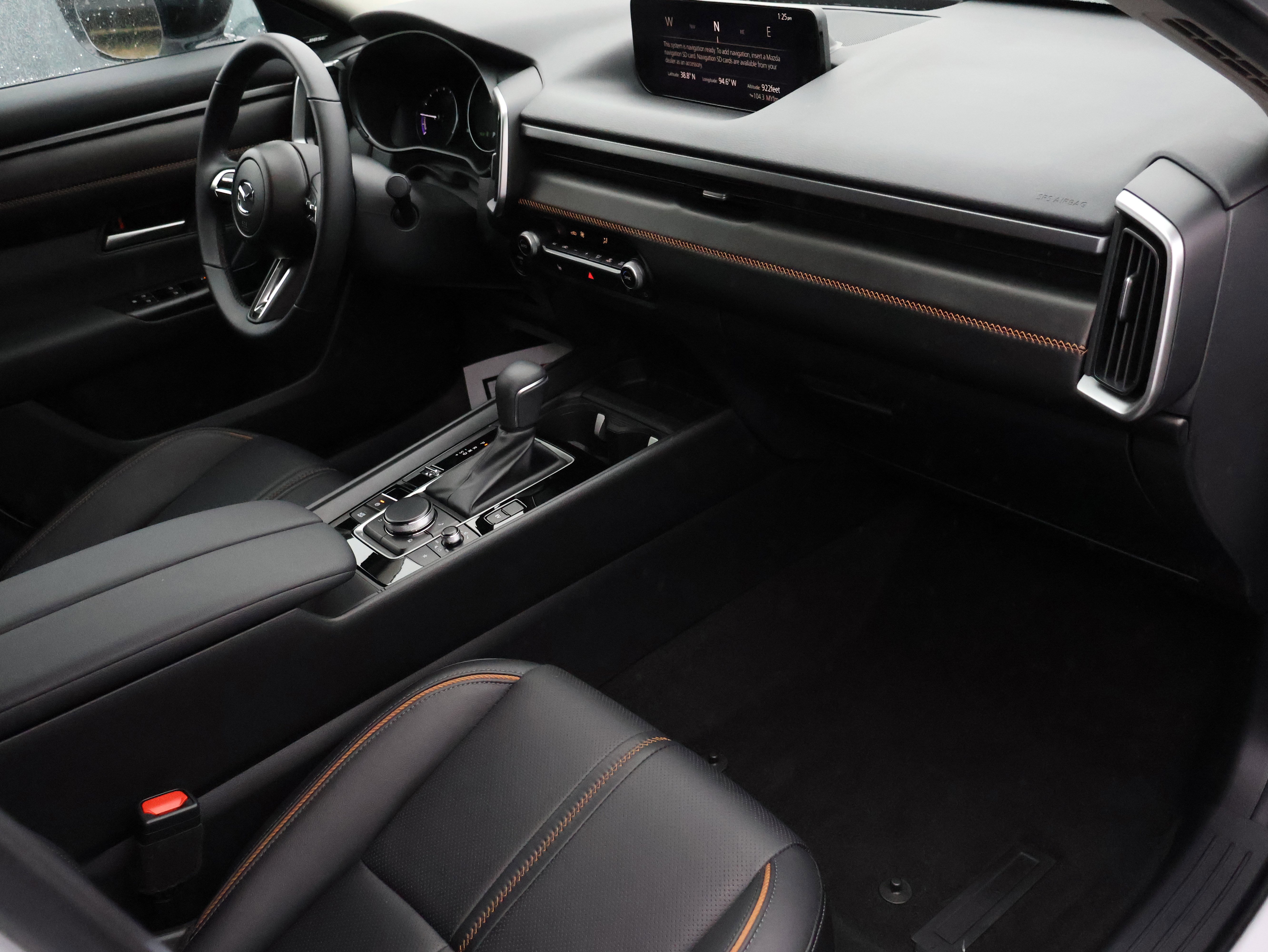 Certified 2025 MAZDA CX-50 AWD 2.5 Hybrid w/ Premium Pkg image 8