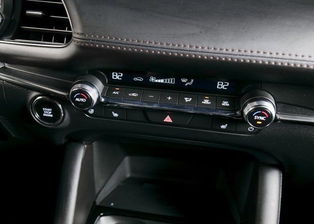 Used 2024 MAZDA MAZDA3 Hatchback w/Premium Plus Pkg image 17