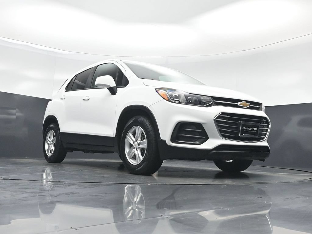 Used 2021 Chevrolet Trax LS w/ Tint and Cruise Package FWD image 47